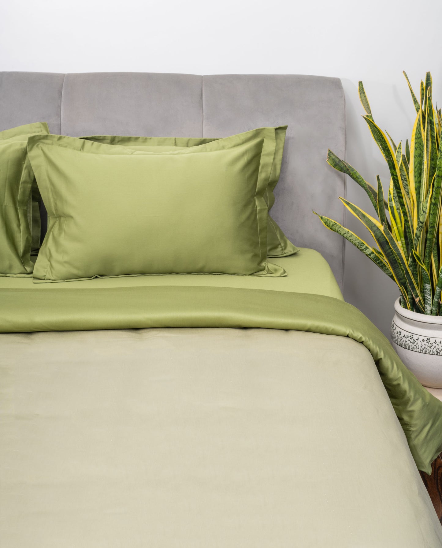 SHIMMERING OLIVE & FOREST SAGE DUVET COVER