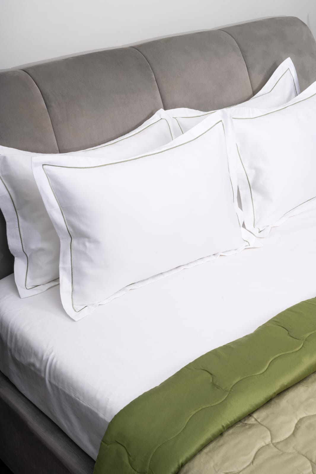 WHITE WITH SAGE GREEN EMBROIDERY BEDSHEET SET